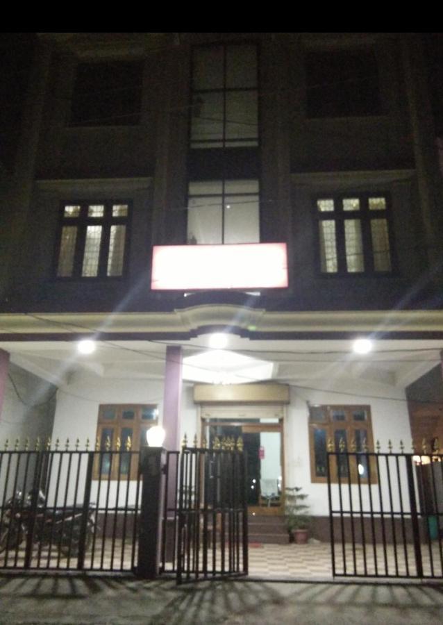 Narendra Guest House Kakarmatha Экстерьер фото